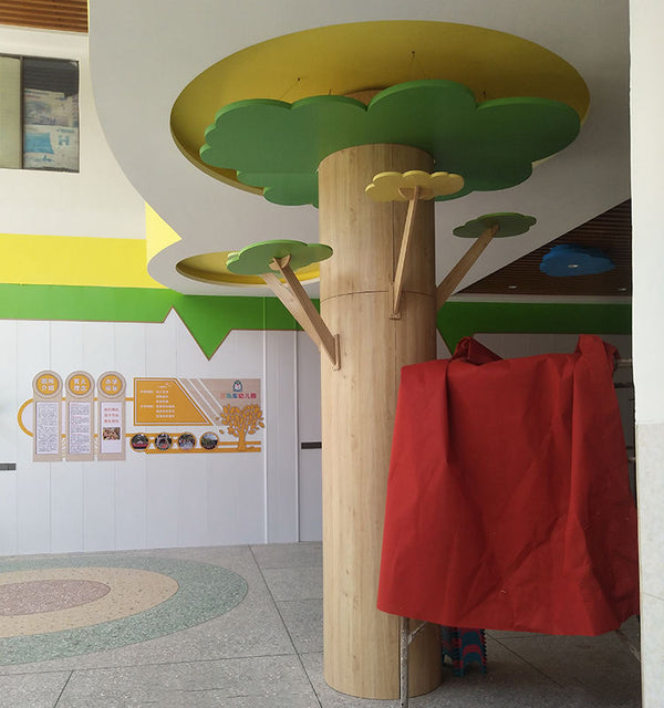 Chiquitos Kindergarten Children Wooden Tree Shape decorations Modern Wooden Floor Bookcase Storage Bookshelf Decorations